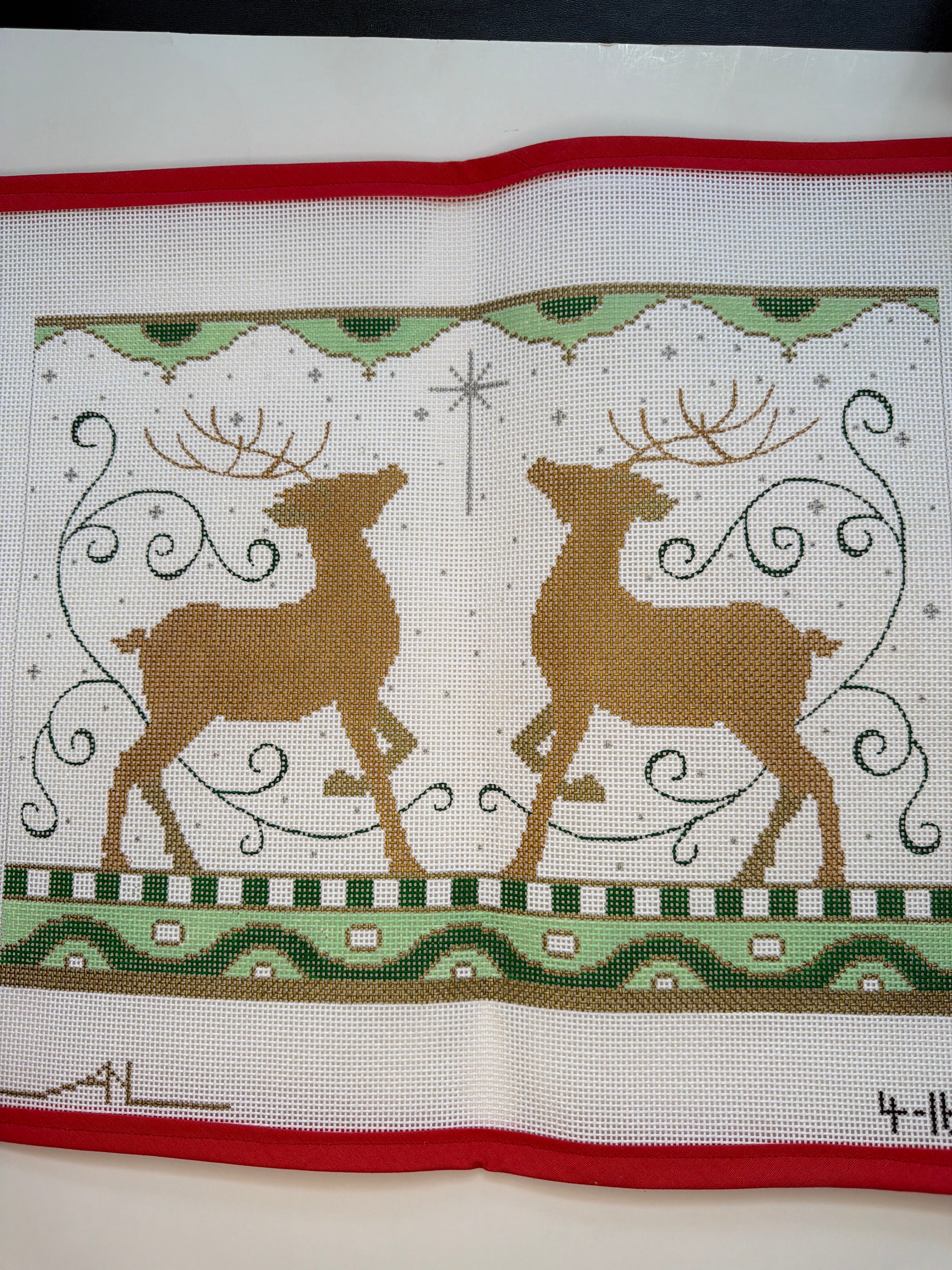 Golden Reindeer Duo