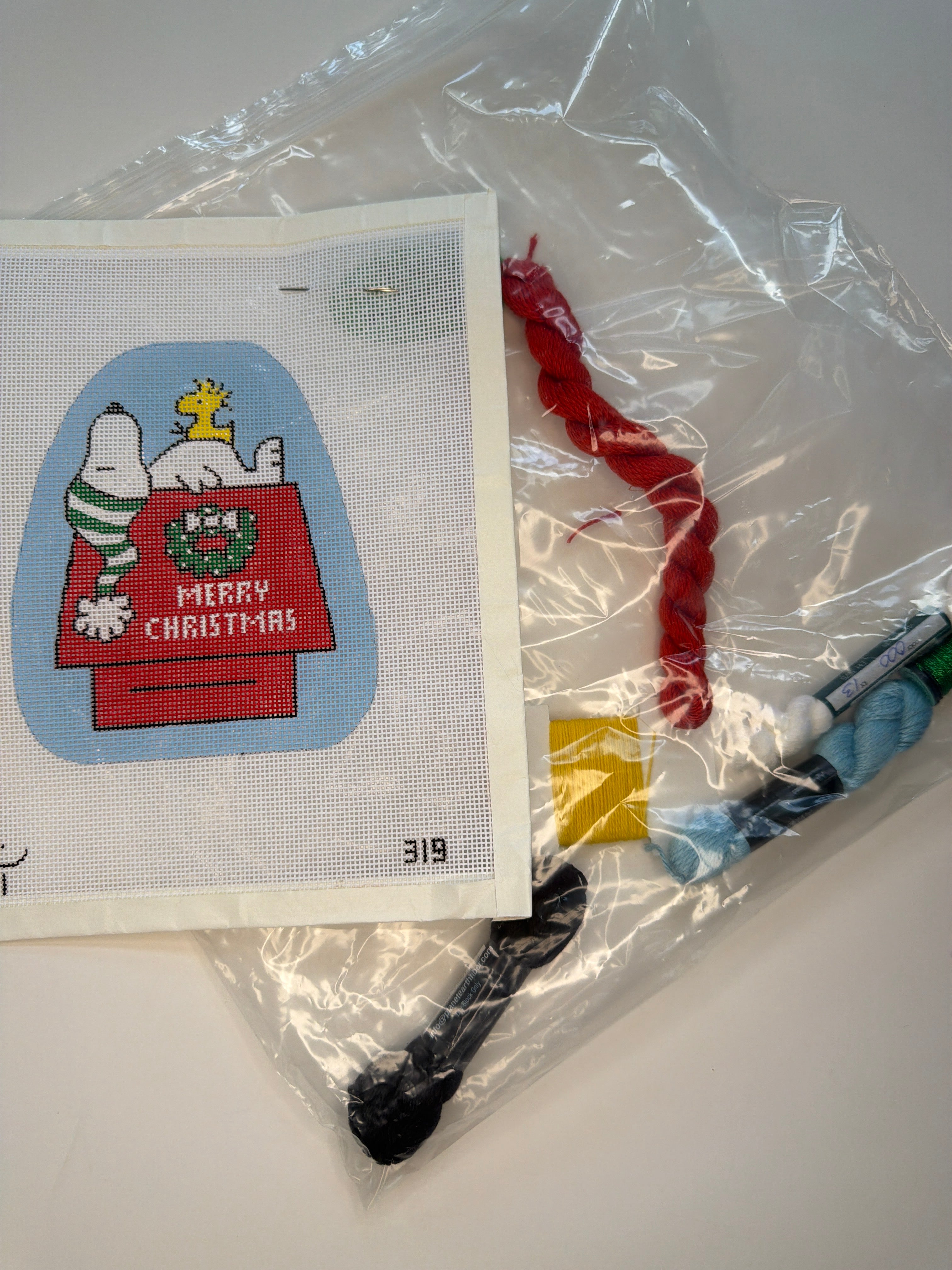 Snoopy Merry Christmas Dog House