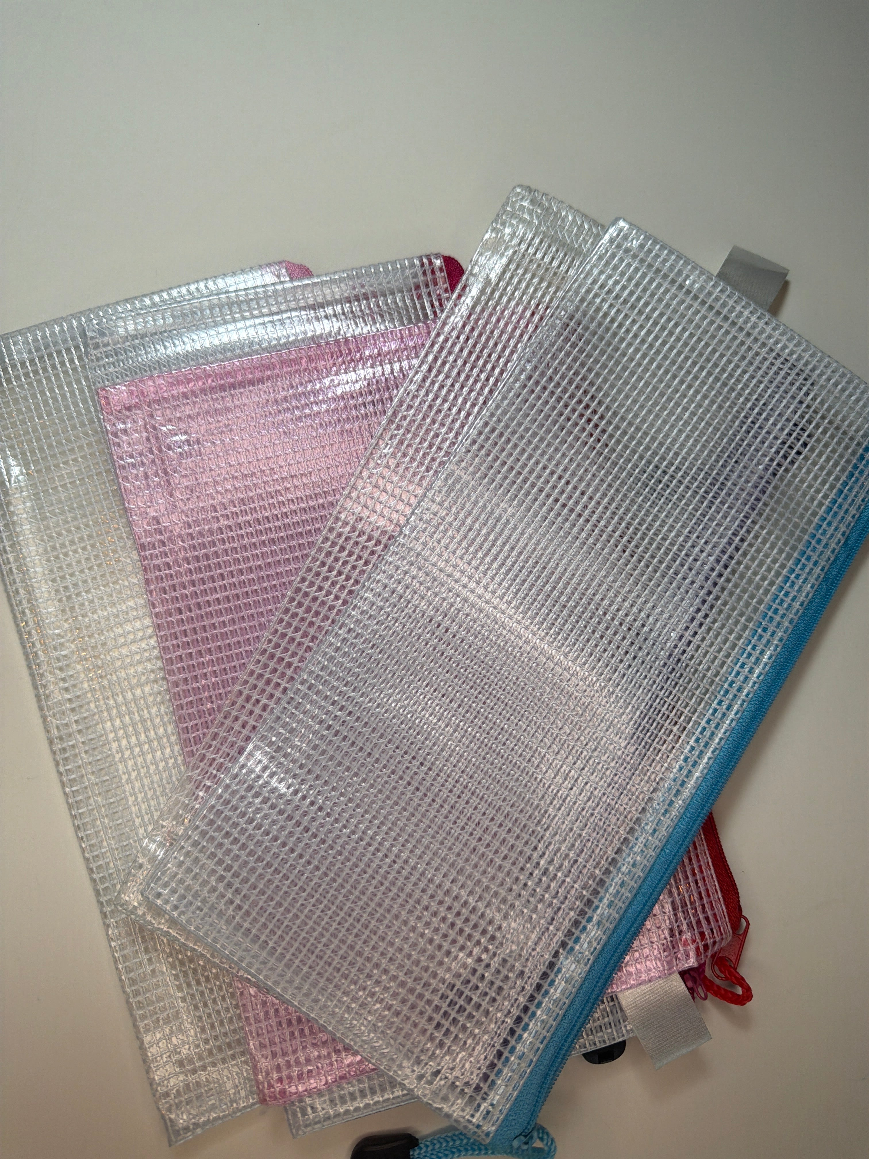 Project Bag: small clear plastic with pastel zipper